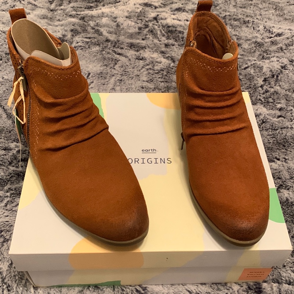 NWT! Earth origins booties